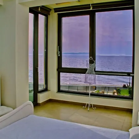 Βίλα Sea View Beachfront Peri Γούβες